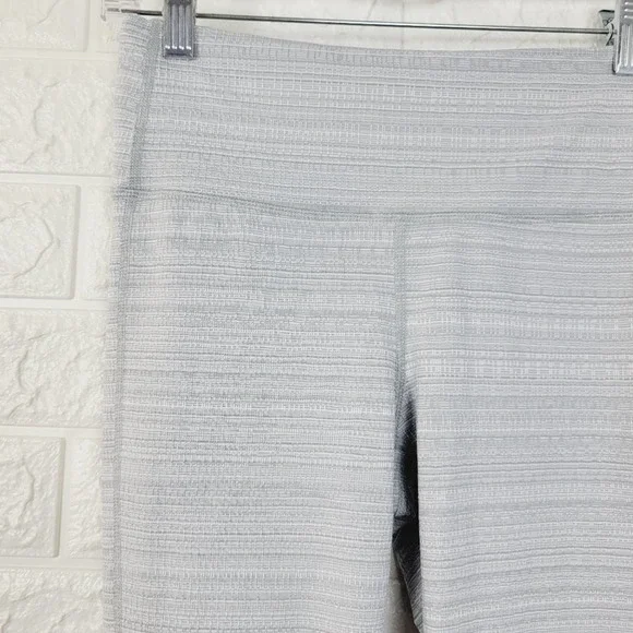 ATHLETA High-rise Jacquard Chaturanga Leggings | Light Gray | Textured | Size-S - Picture 7 of 11